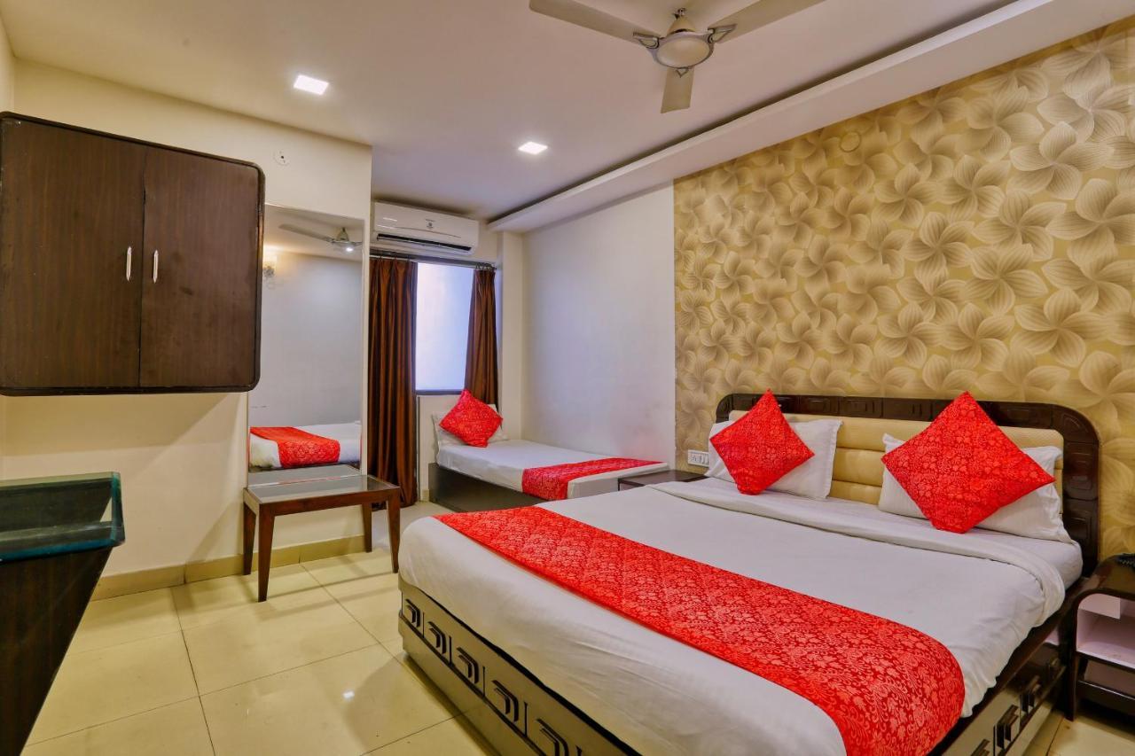 Hotel Galaxy Индаур Экстерьер фото
