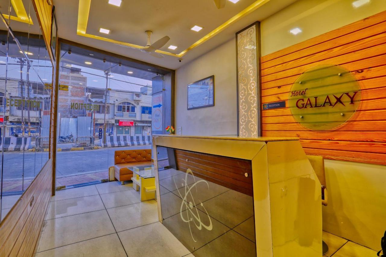 Hotel Galaxy Индаур Экстерьер фото